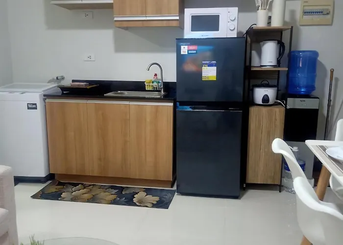 Coho Staycation With Free Swimming In Pinas Apartamento *